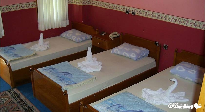 اتاق تریپل هتل ماه پر